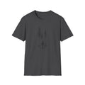 Randonneur portant un t-shirt Dark Forest